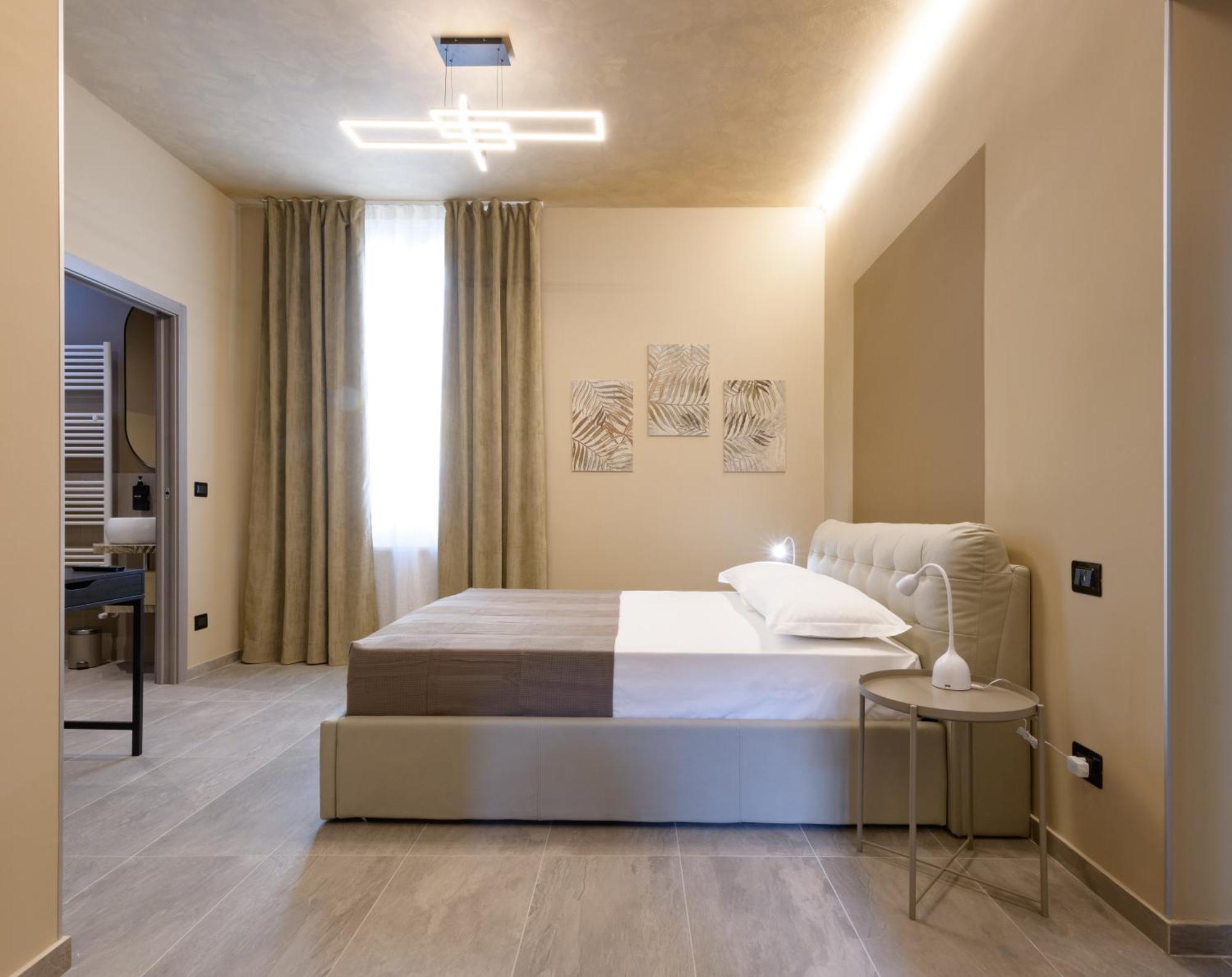 Large Double Room,1567416761:JPEG